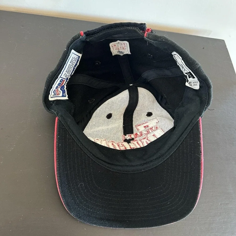 Deadstock Y2K Atlanta Falcons Strapback PRO LINE Hat Cap Black VTG Puma Spellout